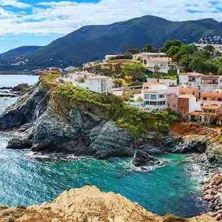 Apartamento Con Piscina En Llançà Exterior foto